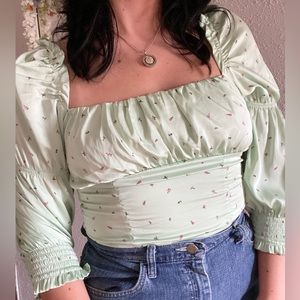 💐Green Silky Flower Top💐